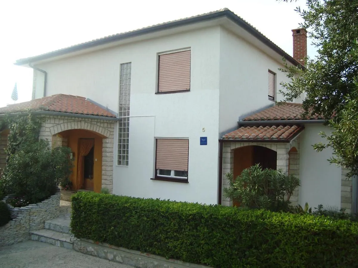 Studio Apartman Omišalj Hırvatistan