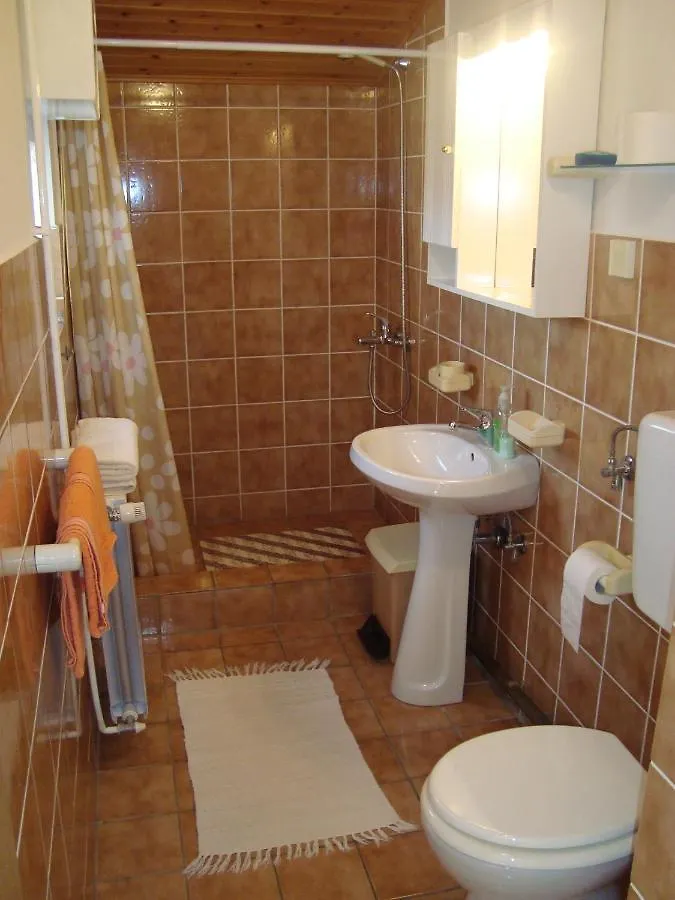Studio Apartman Omišalj 0*,